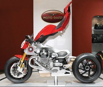 Moto Guzzi V12 LM