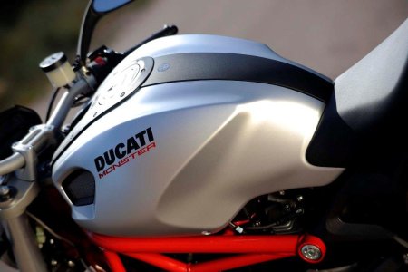 2010 Ducati Monster 1100 ABS