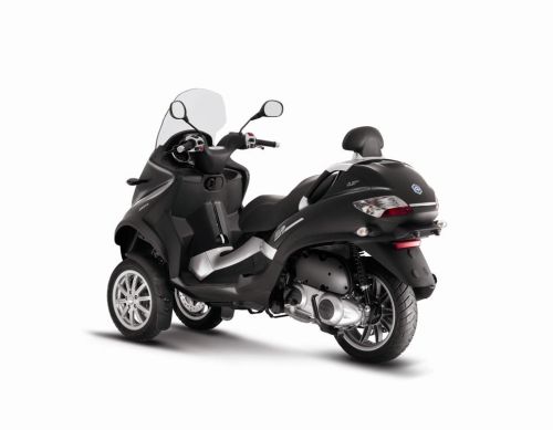Piaggio MP3 400 LT: te lo pone fácil