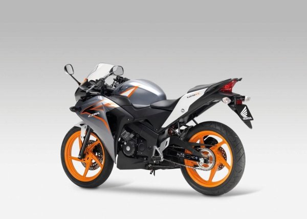 2011 Honda CBR 125 R: tu primera R