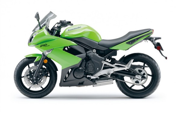 2011 Kawasaki Ninja 400R: ni tanto ni tan poco